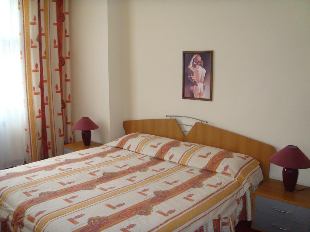 Балнеохотел "Люляци" Vrabtsite Quarto foto